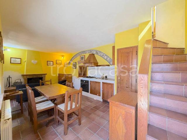 Casa indipendente in vendita a Marliana via di Batino