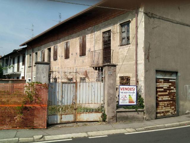 Casa indipendente in vendita a Marnate VA