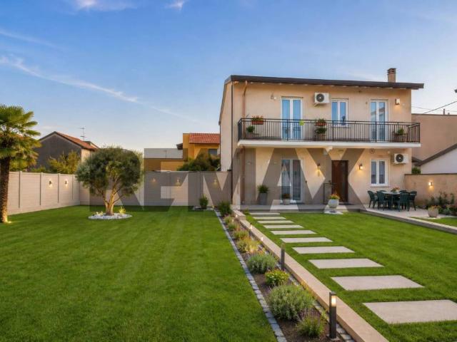 Casa indipendente in vendita a Marnate VA