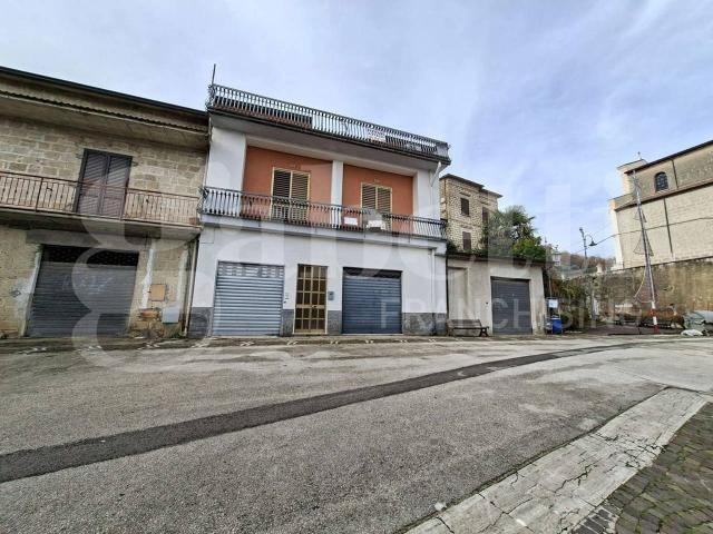 Casa indipendente in vendita a Marzano Appio