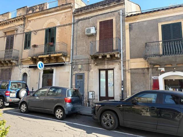 Casa indipendente in vendita a Mascalucia CT