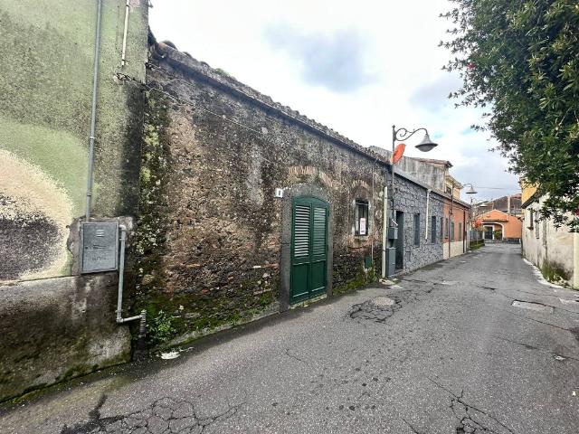 Casa indipendente in vendita a Mascalucia CT