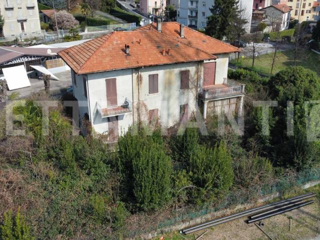 Casa indipendente in vendita a Maslianico CO