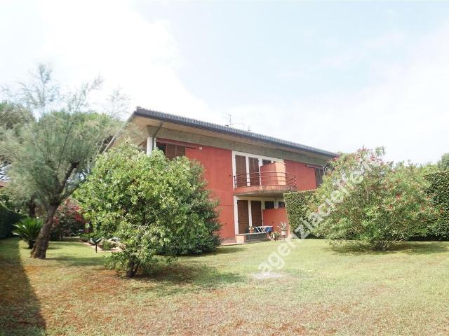 Casa indipendente in vendita a Massa