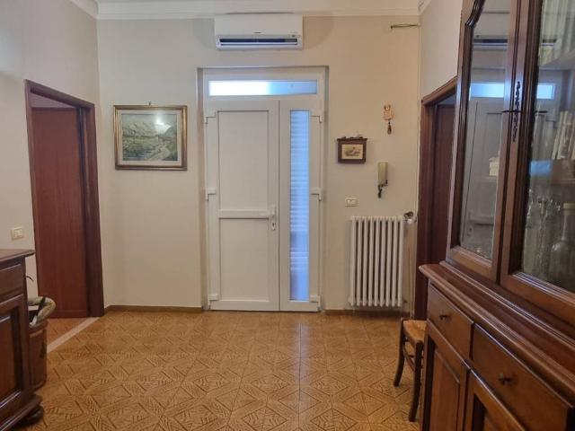 Casa indipendente in vendita a Massa e Cozzile PT