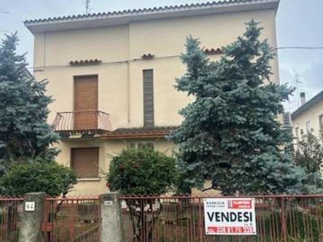 Casa indipendente in vendita a Massa Lombarda RA