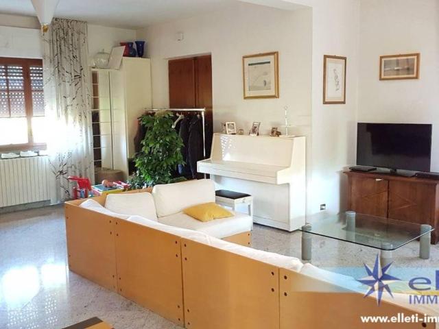 Casa indipendente in vendita a Massa MS