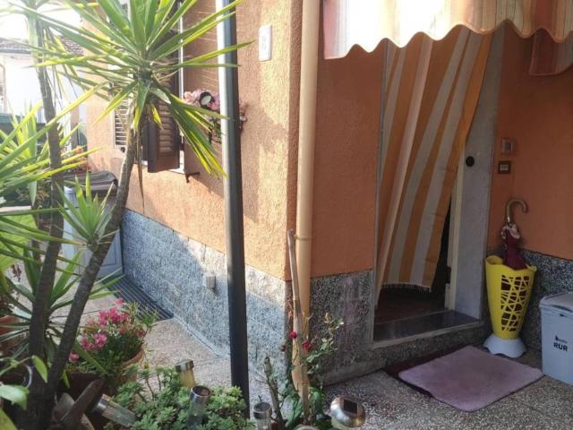 Casa indipendente in vendita a Massa MS