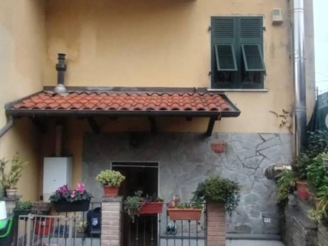 Casa indipendente in vendita a Massa MS