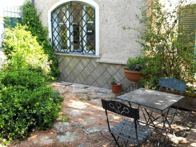 Casa indipendente in vendita a Massa MS