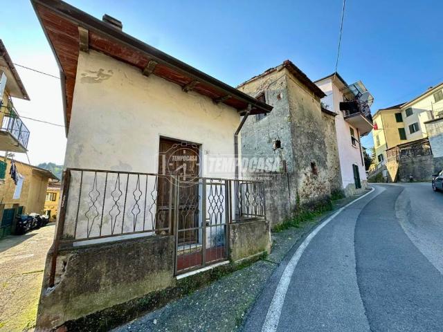 Casa indipendente in vendita a Massa MS