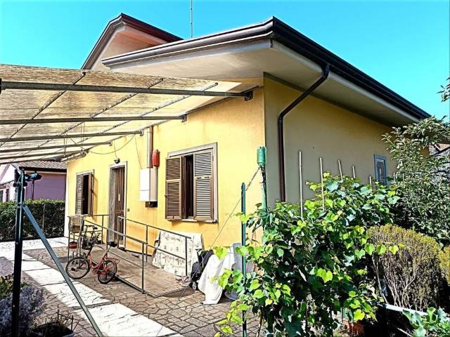Casa indipendente in vendita a Massa MS