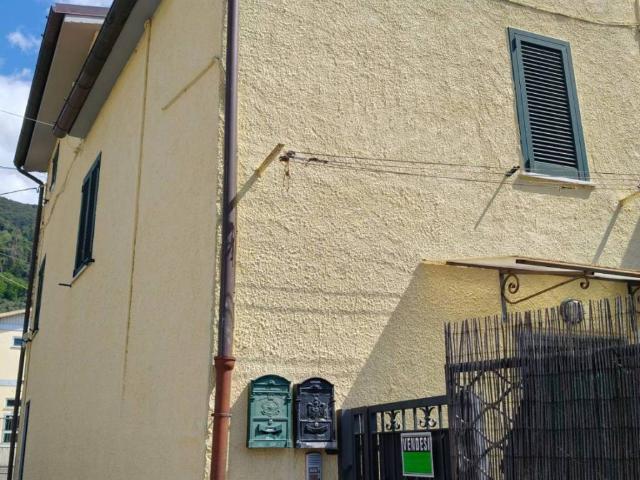 Casa indipendente in vendita a Massa MS