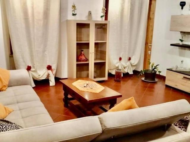 Casa indipendente in vendita a Massa MS