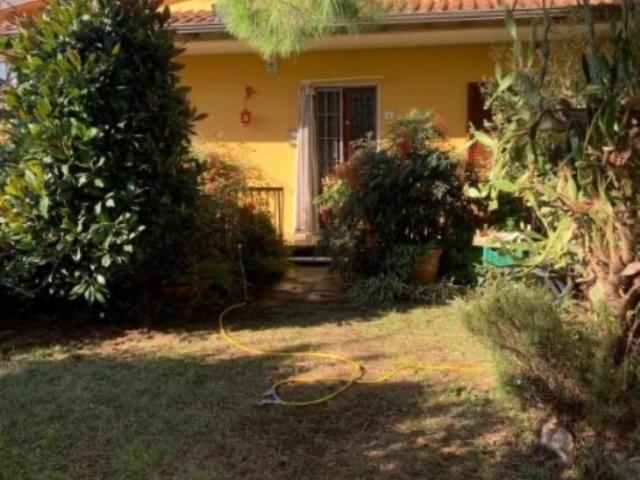 Casa indipendente in vendita a Massa MS