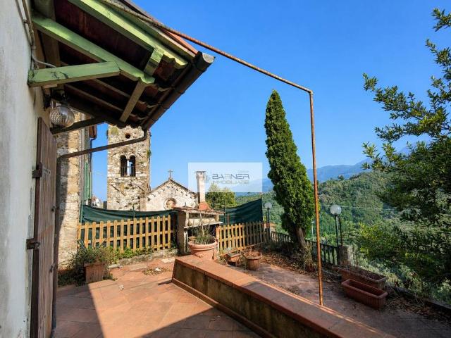 Casa indipendente in vendita a Massarosa LU