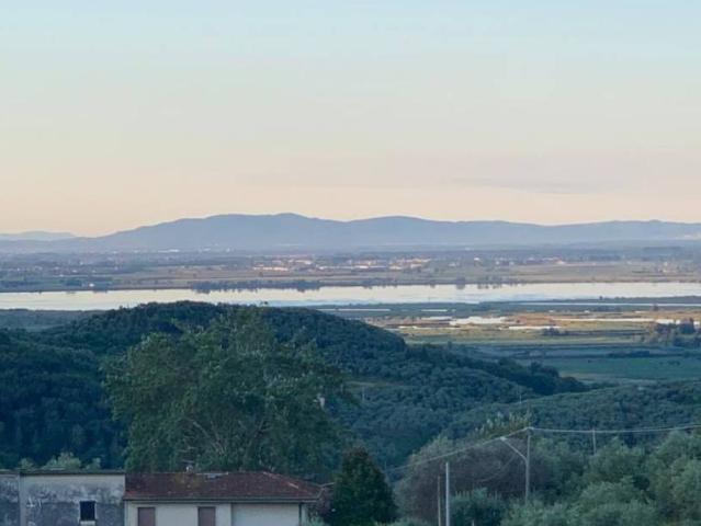 Casa indipendente in vendita a Massarosa LU
