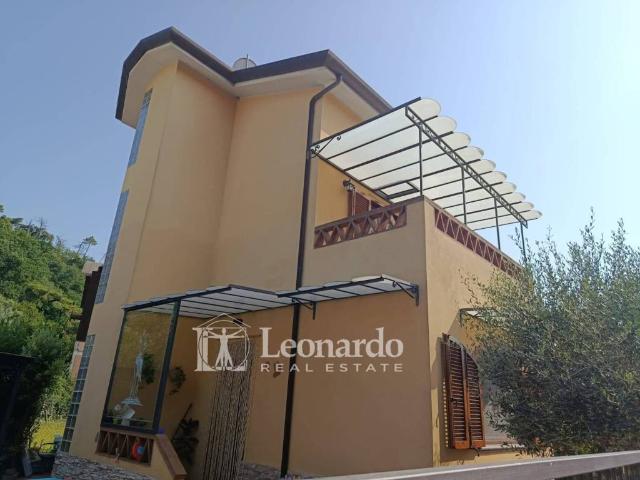 Casa indipendente in vendita a Massarosa LU