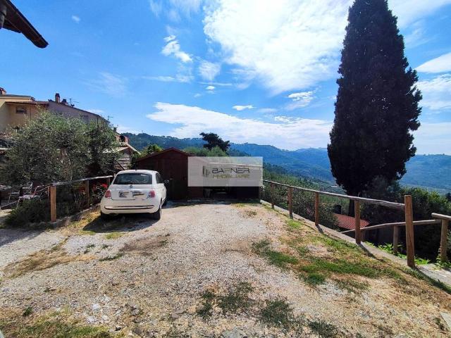 Casa indipendente in vendita a Massarosa LU