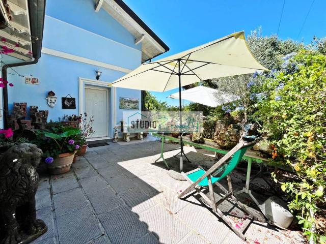 Casa indipendente in vendita a Massarosa via Giacomo Matteotti, Stiava