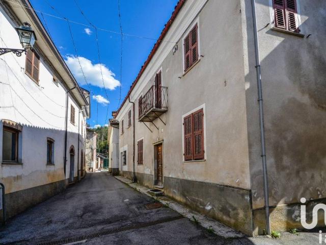 Casa indipendente in vendita a Massimino SV