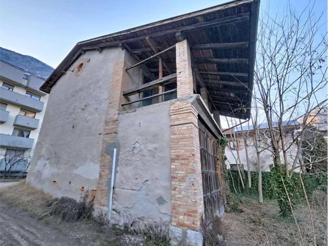 Casa indipendente in vendita a Mezzolombardo TN