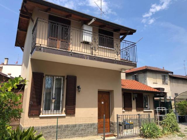Casa indipendente in vendita a Meda MB