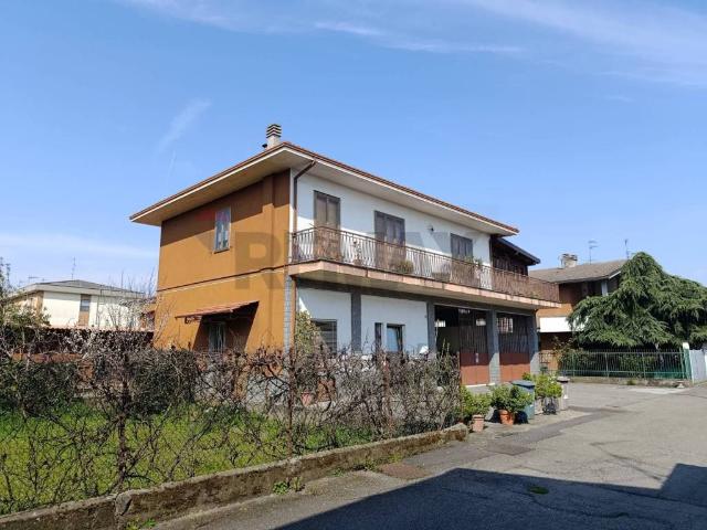 Casa indipendente in vendita a Mede PV