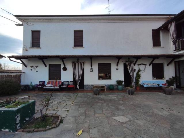Casa indipendente in vendita a Mede PV