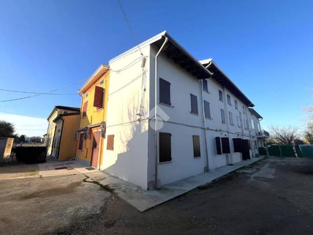 Casa indipendente in vendita a Medolla MO