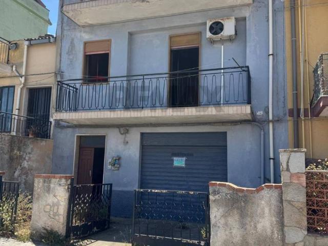 Casa indipendente in vendita a Melilli SR