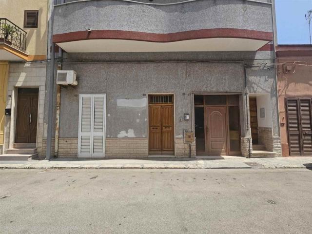 Casa indipendente in vendita a Mesagne via piave 27