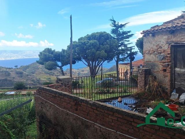 Casa indipendente in vendita a Messina