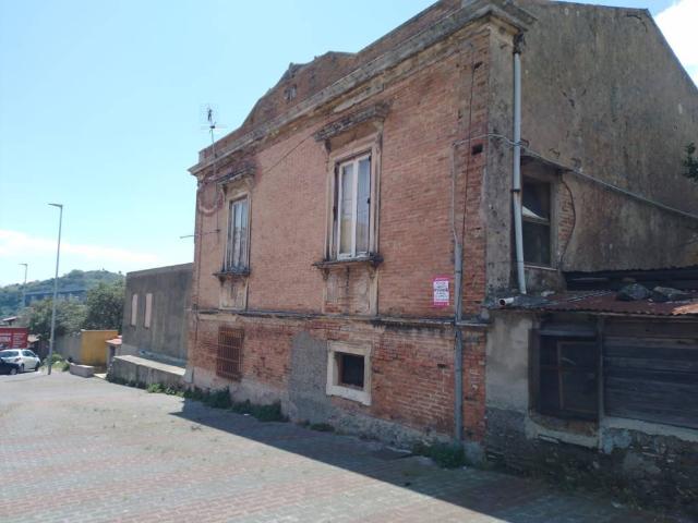 Casa indipendente in vendita a Messina ME