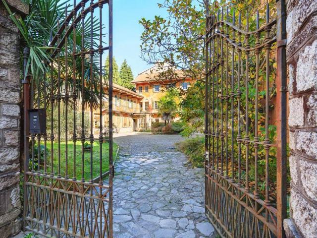 Casa indipendente in vendita a Miasino via Carlo Sperati, 13