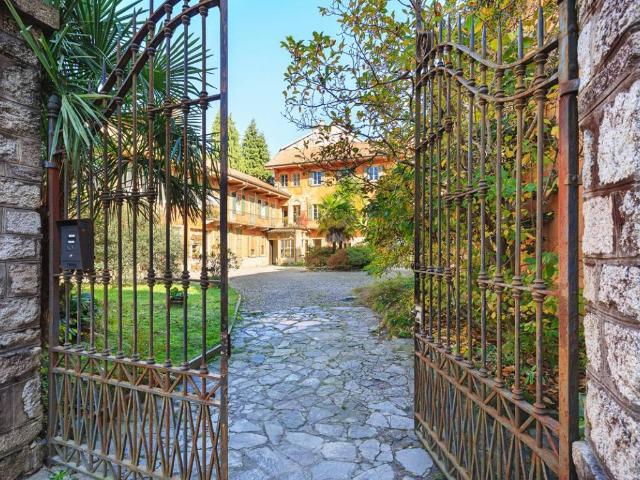 Casa indipendente in vendita a Miasino NO