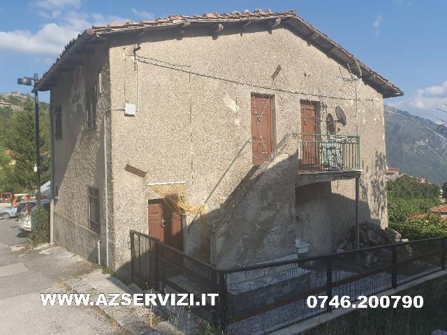 Casa indipendente in vendita a Micigliano RI
