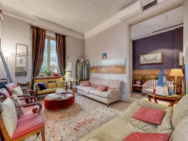 Casa indipendente in vendita a Milano MI