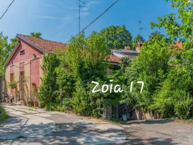 Casa indipendente in vendita a Milano via Fratelli Zoia, 17, Quarto Cagnino