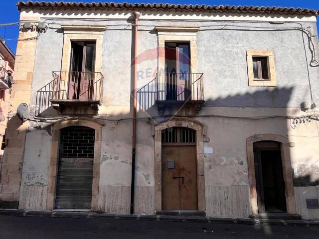 Casa indipendente in vendita a Militello In Val Di Catania