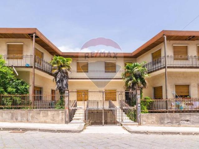 Casa Indipendente in vendita a Militello in Val di Catania