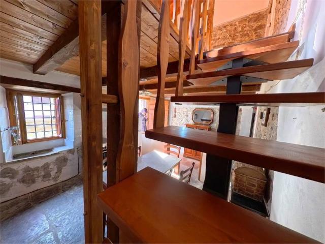 Casa indipendente in vendita a Minucciano LU