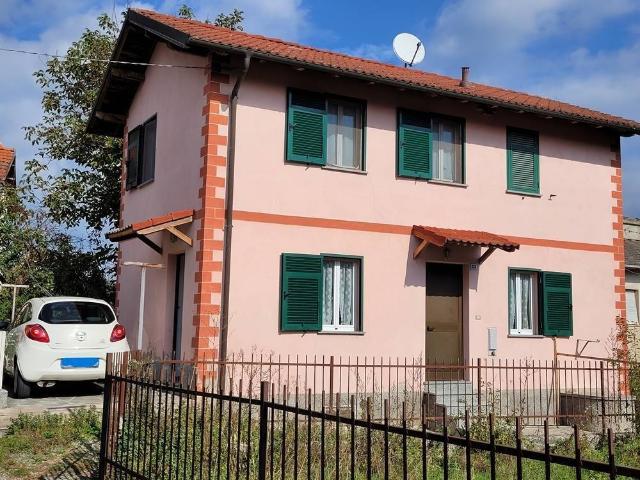 Casa indipendente in vendita a Mioglia SV