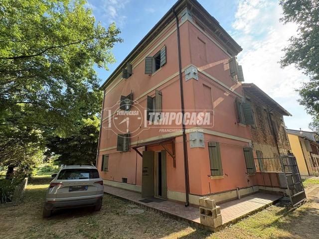 Casa indipendente in vendita a Mirandola