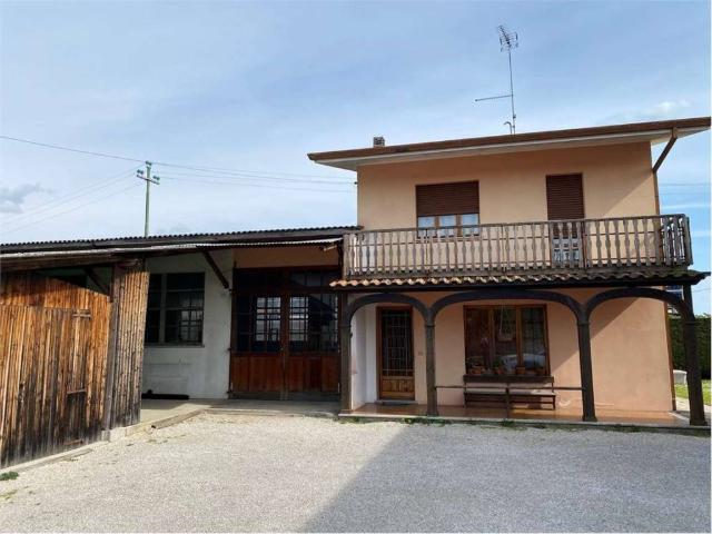 Casa indipendente in vendita a Muzzana del Turgnano UD