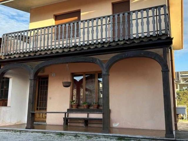 Casa indipendente in vendita a Muzzana del Turgnano UD