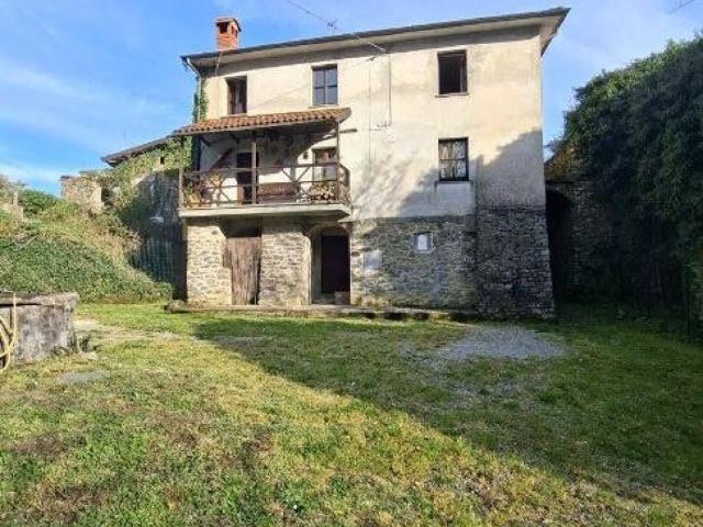 Casa indipendente in vendita a Mulazzo MS