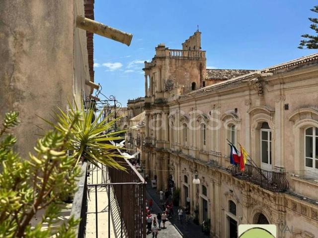Casa indipendente in vendita a Noto corso Vittorio Emanuele