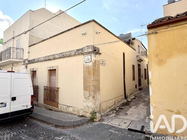 Casa indipendente in vendita a Noto SR