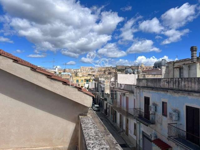 Casa indipendente in vendita a Noto SR